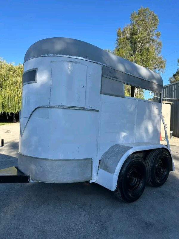 Used Horse Mobile Bar - Image 2