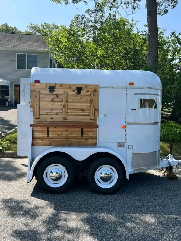 Mahogony Mobile horse bar