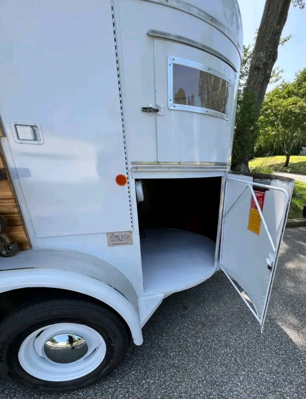 Mahogony Mobile horse bar - Image 8