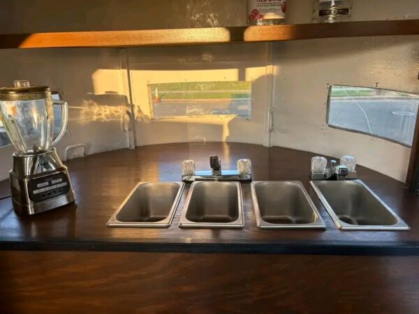 Vintage mobile bar - Image 13