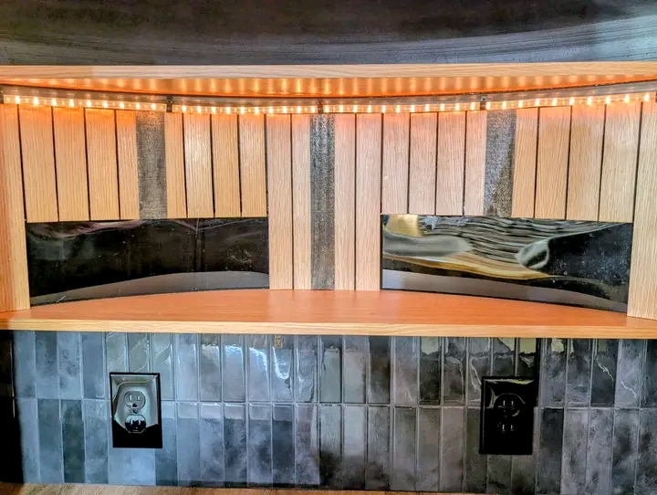 Wooden trailer bar - Image 14