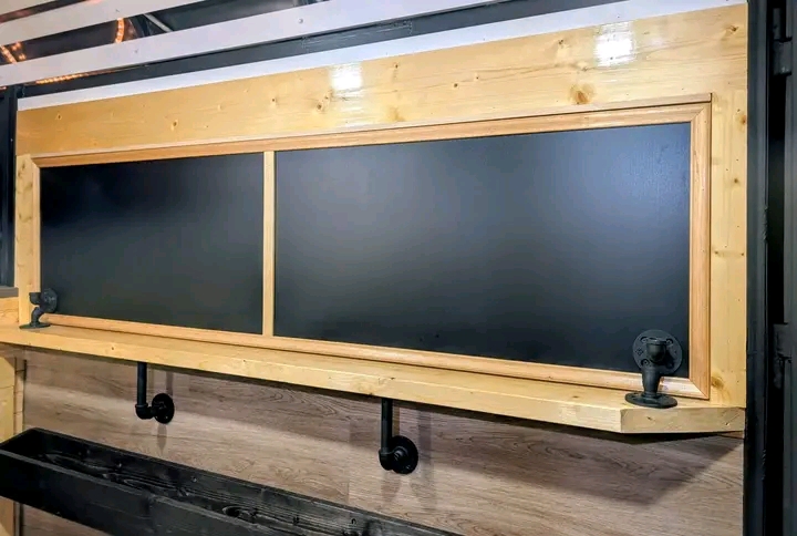 Wooden trailer bar - Image 18