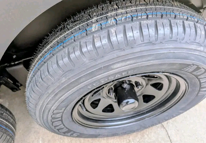 Wooden trailer bar - Image 22